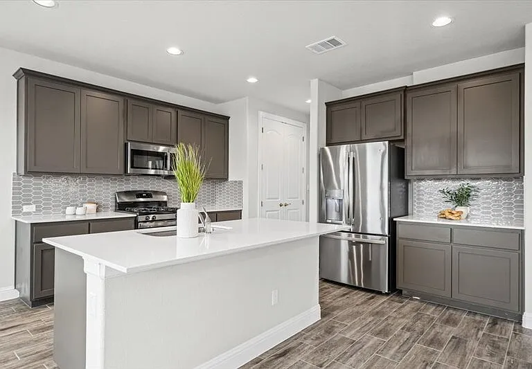 136 Free Stone Dr — Photo 11