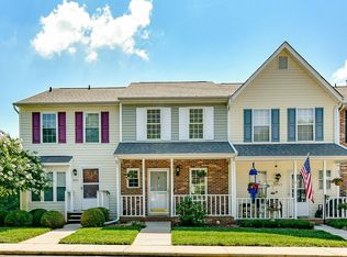 8203 Circle Tree Ln, Charlotte, NC 28277