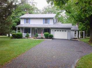 743 Kings Hwy, Mannington, NJ 08079