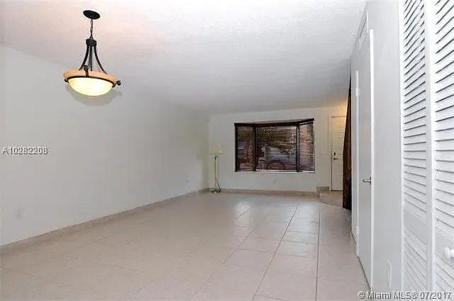 2 bed, 1.5 bath, 1160 sqft, $2,650 — Photo 4