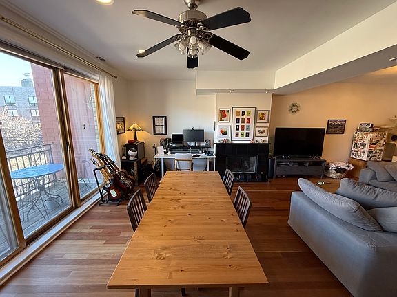 5th image of 1722 N Western Ave APT 302