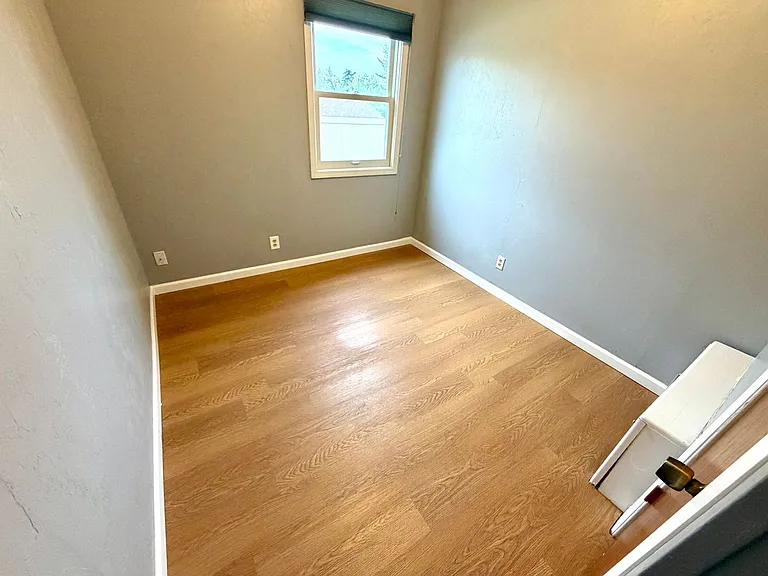 530 Idaho Ave — Photo 4