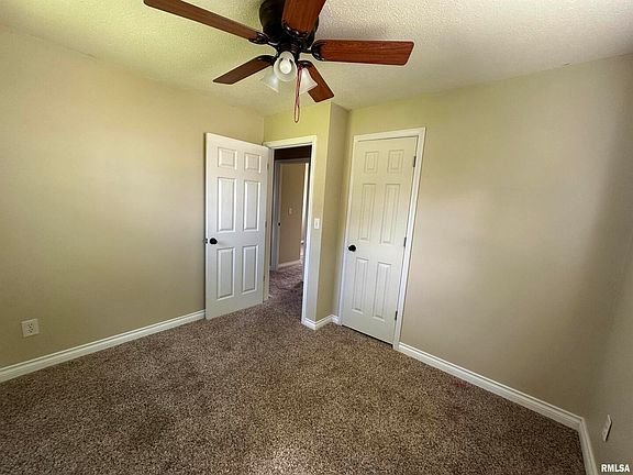 3rd image of 2806 Cypress Dr