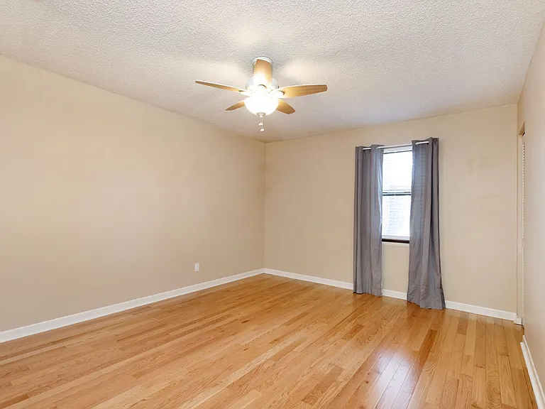308 Twykingham Pl — Photo 20