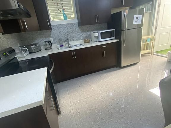 4th image of 3254 E 6th Ave #25