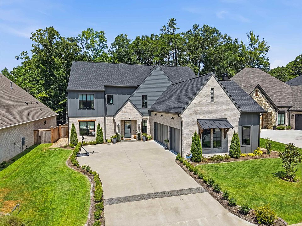 1st image of 16 Mereville Pl