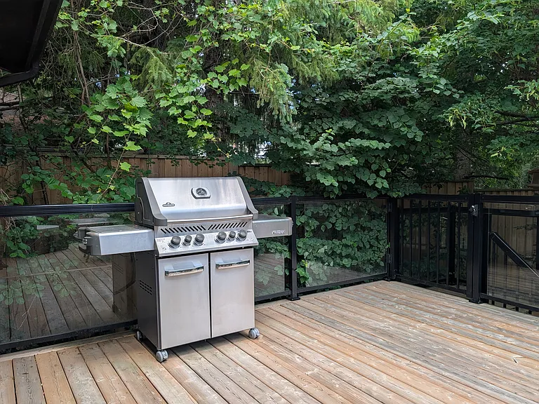 131 Renaud Dr — Photo 23