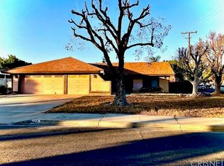 1104 W James St, Rialto, CA 92376