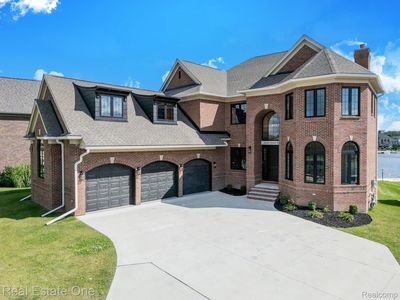 52430 Silent Ridge Dr, Chesterfield, MI, 48051