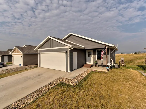 629 Diamond Ridge Blvd, Rapid City, SD 57703