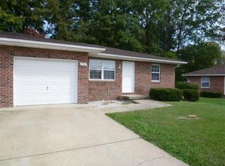 1637 Country Walk Ct, Terre Haute, IN 47803