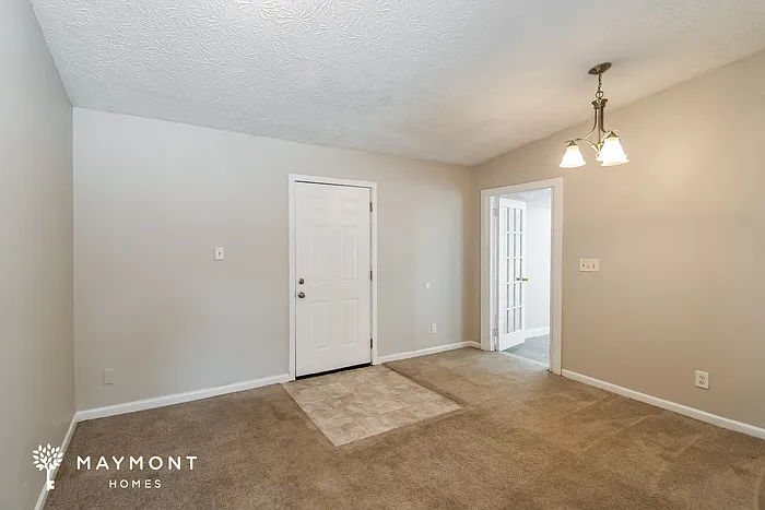 1911 Orlean Dr — Photo 6