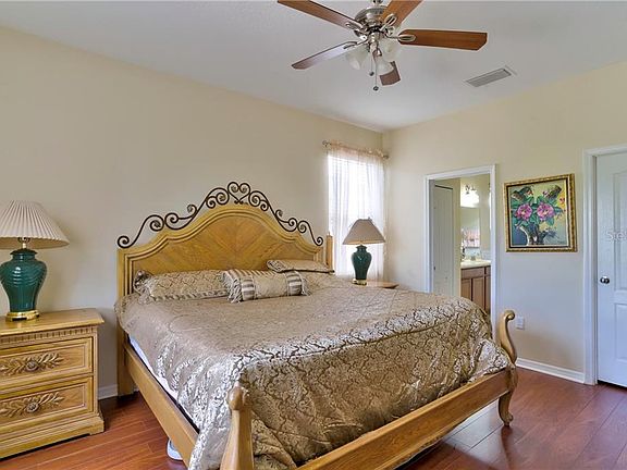 3rd image of 8104 Alamosa Wood Ave