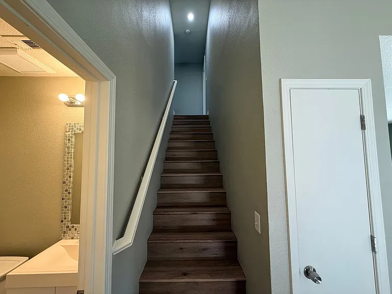 16664 Sheffield St — Photo 18