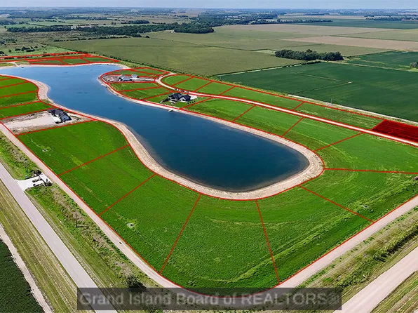 38 Bald Eagle Dr, Chapman, NE 68827