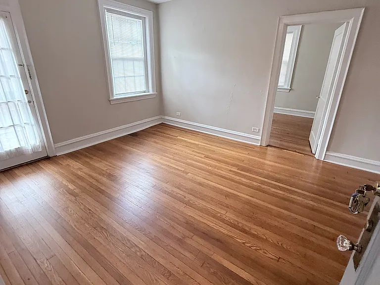 905 Roseneath Rd #2 — Photo 8