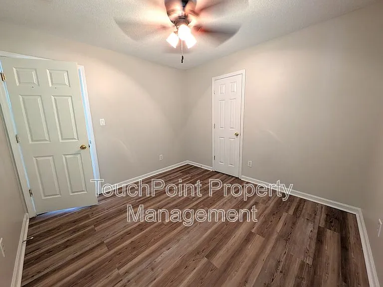 7603 Lullwater Cv — Photo 23