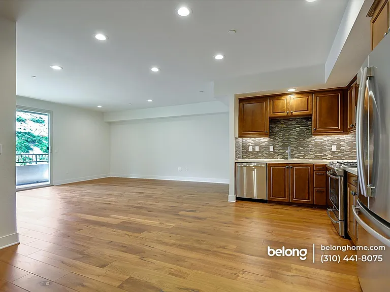 627 Deep Valley Dr #P607 — Photo 10