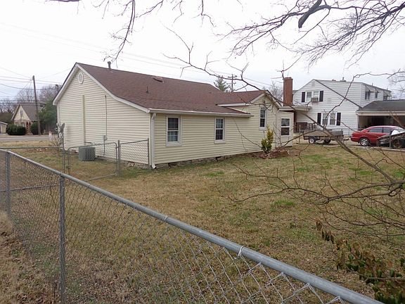 2nd image of 611 S Brittain St