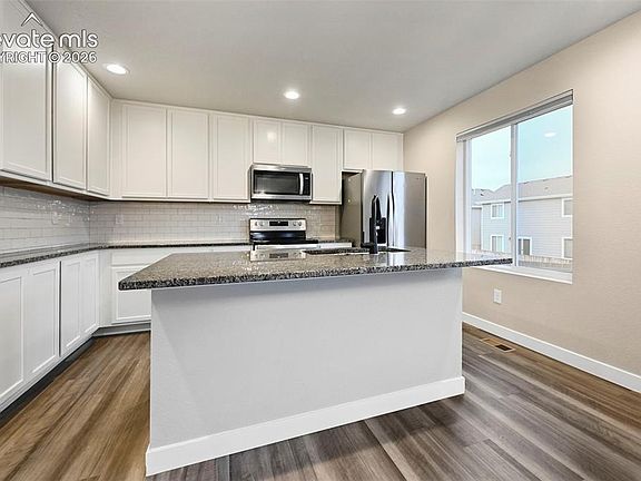 3rd image of 10520 Horton Dr