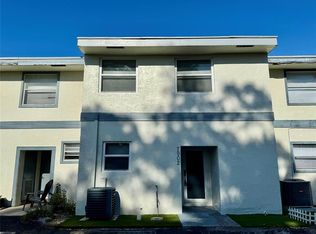 7902 SW 8th St, North Lauderdale, FL 33068