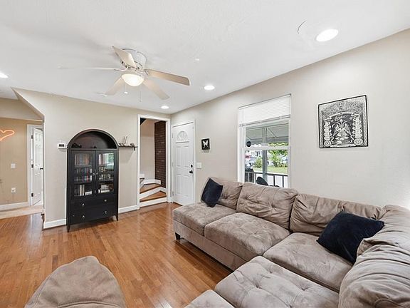 3rd image of 6113 Pamlico Cir