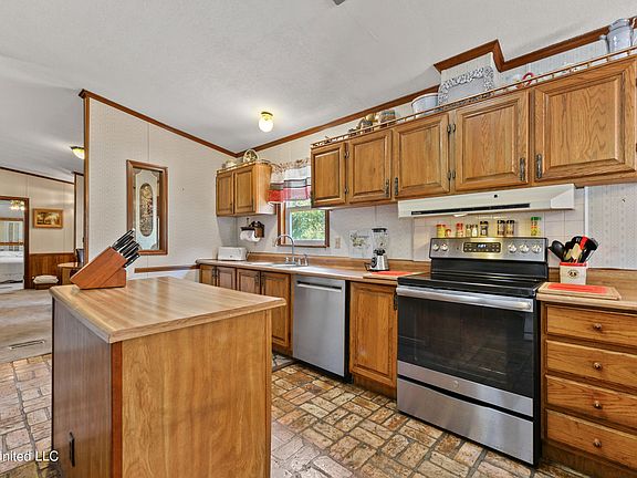 2nd image of 6313 Rolling Hills Dr