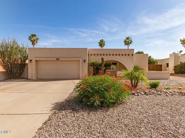 4527 E SUNRISE Drive, Phoenix, AZ 85044