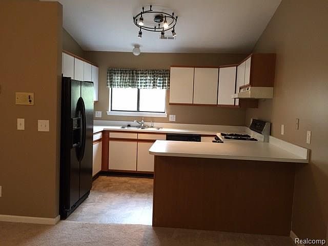 1st image of 42601 Lilley Pointe Dr #92