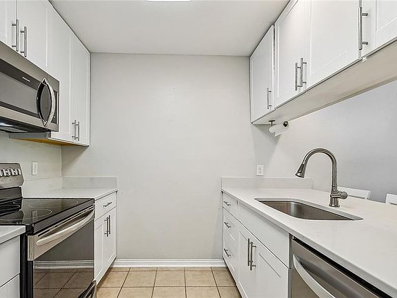 4th image of 100 E Brighton Ct #276