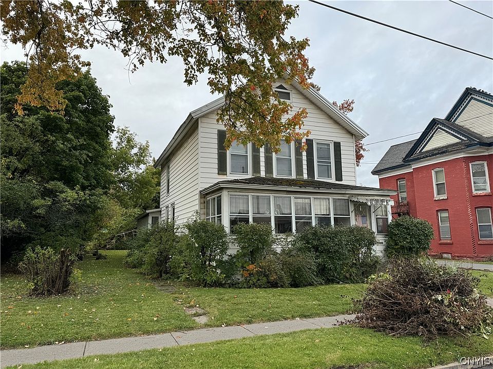 1st image of 437 Arsenal St
