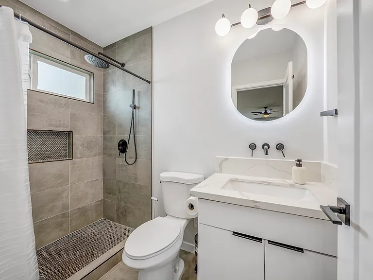527 Iliaina St — Photo 5