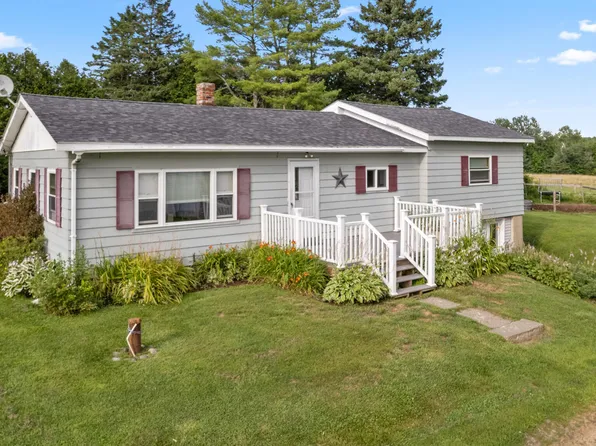 240 Railroad Avenue, Dexter, ME 04930