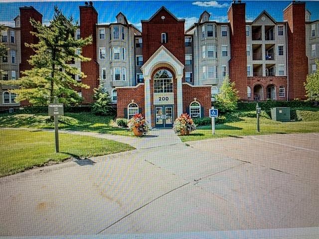 1st image of 200 Fox Hollow Dr APT 309