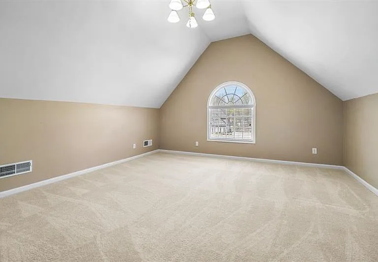 130 Candler Ct — Photo 36