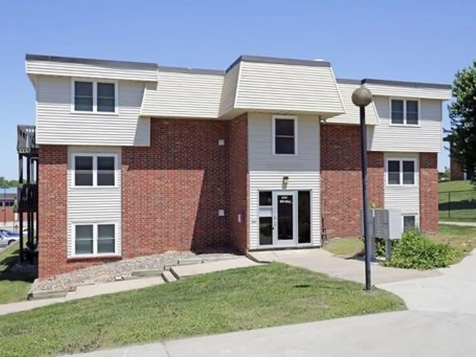 1 bed, 1 bath - $695/month — Photo 1