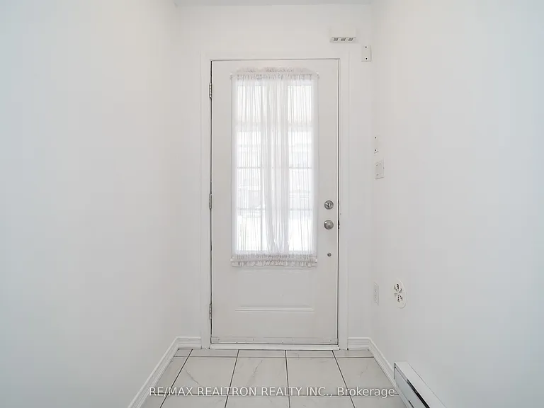 2560 Earleville Path — Photo 3