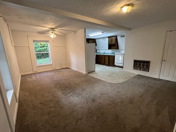 5th image of 9625 Vine St #C