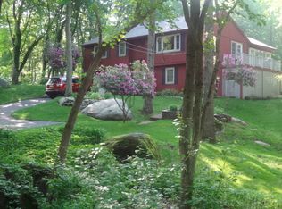 87 Quaker Farm Rd, Groton, CT 06355