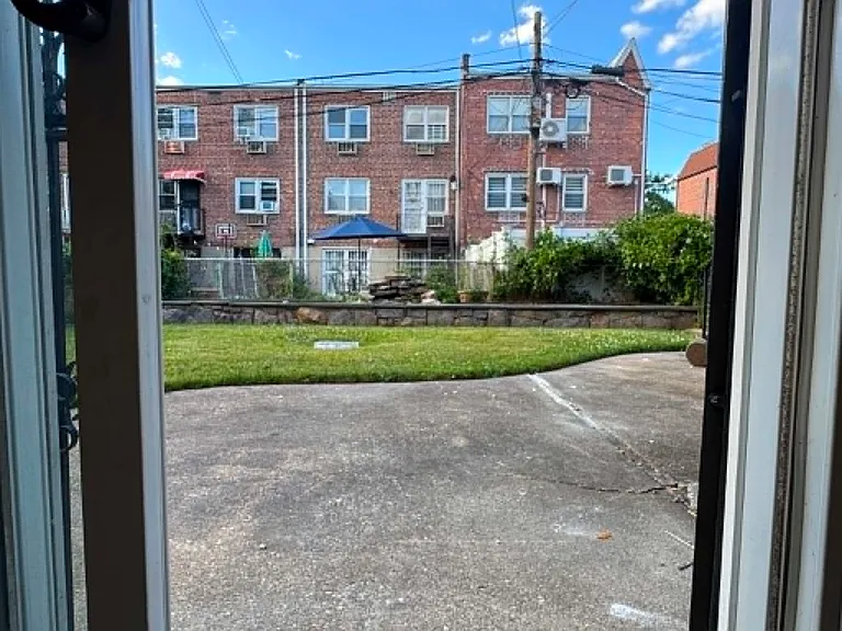144-44 25th Dr #2 — Photo 3