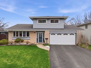 126 June Ln, Lombard, IL 60148