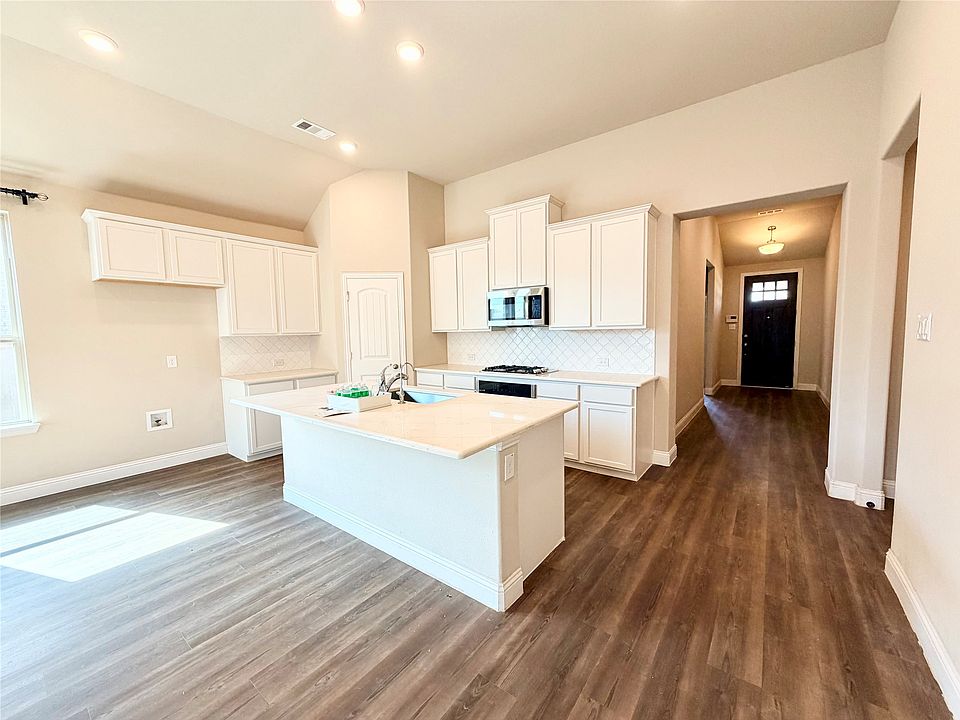 1st image of 2806 Grand Lookout Ln