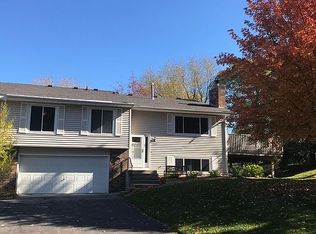 1315 140th St W, Burnsville, MN 55337