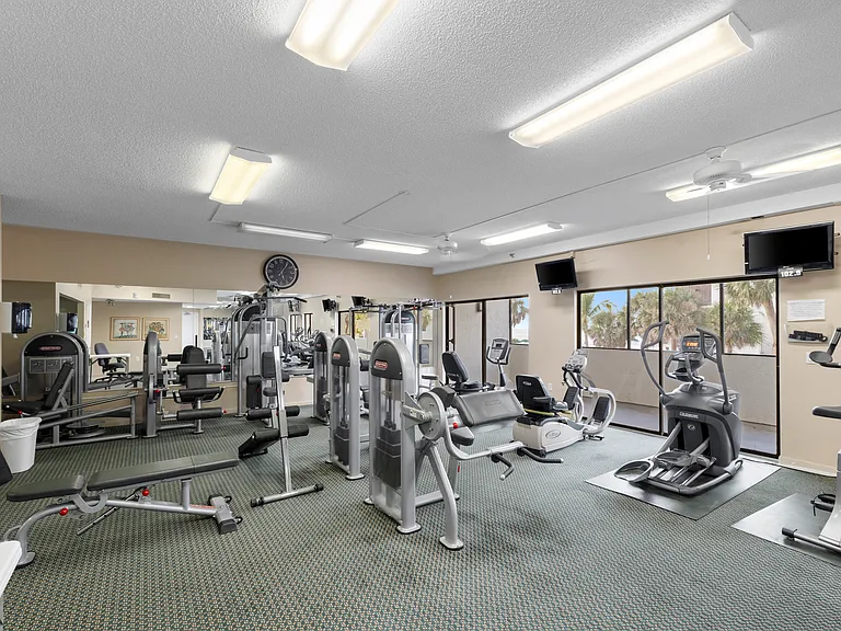 1104 Ben Franklin Dr #518 — Photo 45