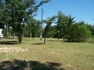 200 Dusty Ln, Dale, TX 78616