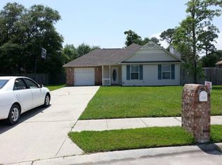 7121 Oak Cove Dr, Biloxi, MS 39532