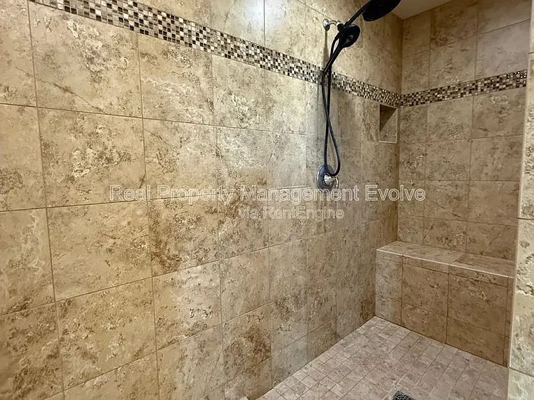 9020 W Nicolet Ave — Photo 19