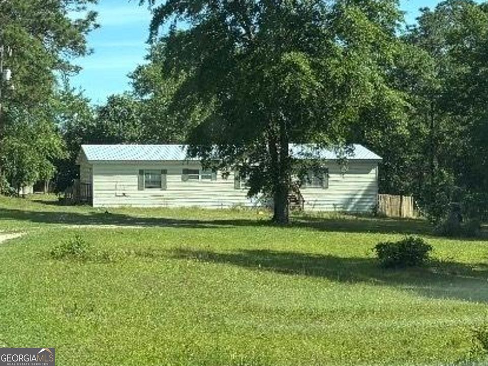 1st image of 138 Park Pl