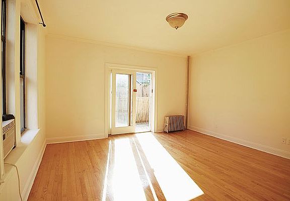 3rd image of 288 6th St APT 1A