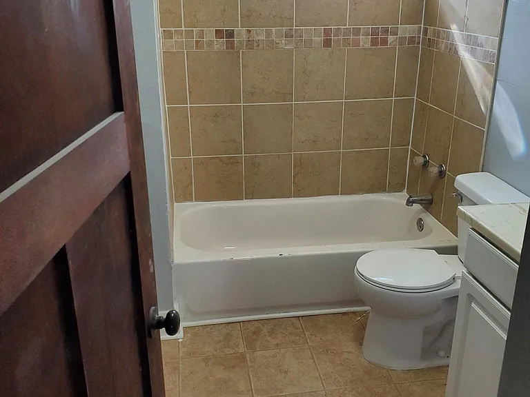 388 Morrison Ave — Photo 12